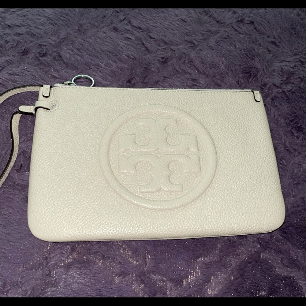Tory Burch Perry Bombe Wristlet